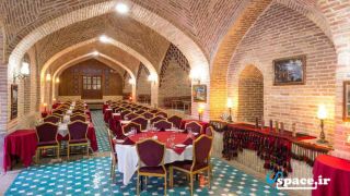 رستوران هتل کاروانسرای لاله بیستون- کرمانشاه